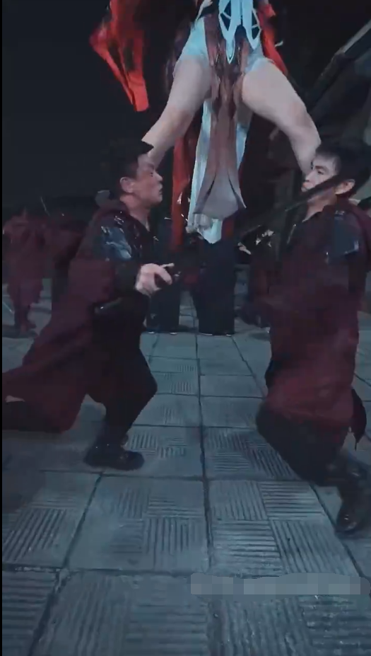 豪霸天下第01集